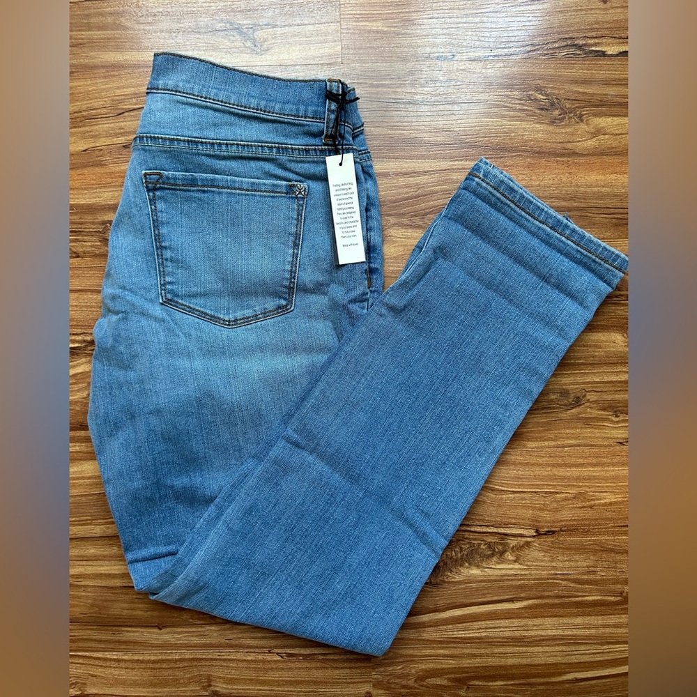 Victoria’s Secret Distressed Boyfriend Jeans Size 6 Regular NWOT